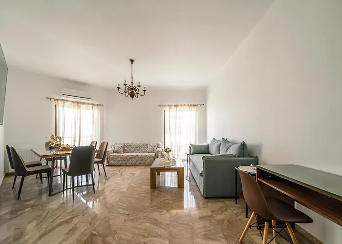 Neon 2Br Luxurious Central Apt Heraklion