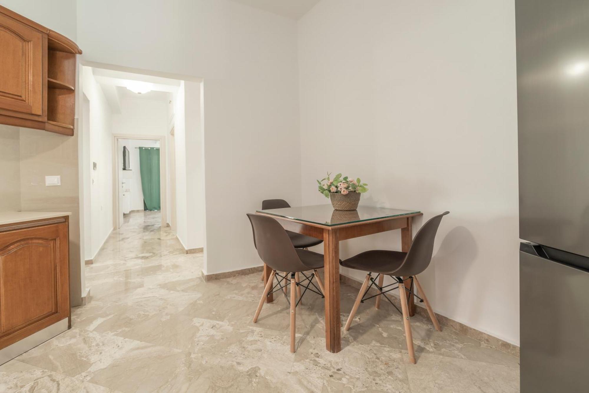 Neon 2br Luxurious Iraklio