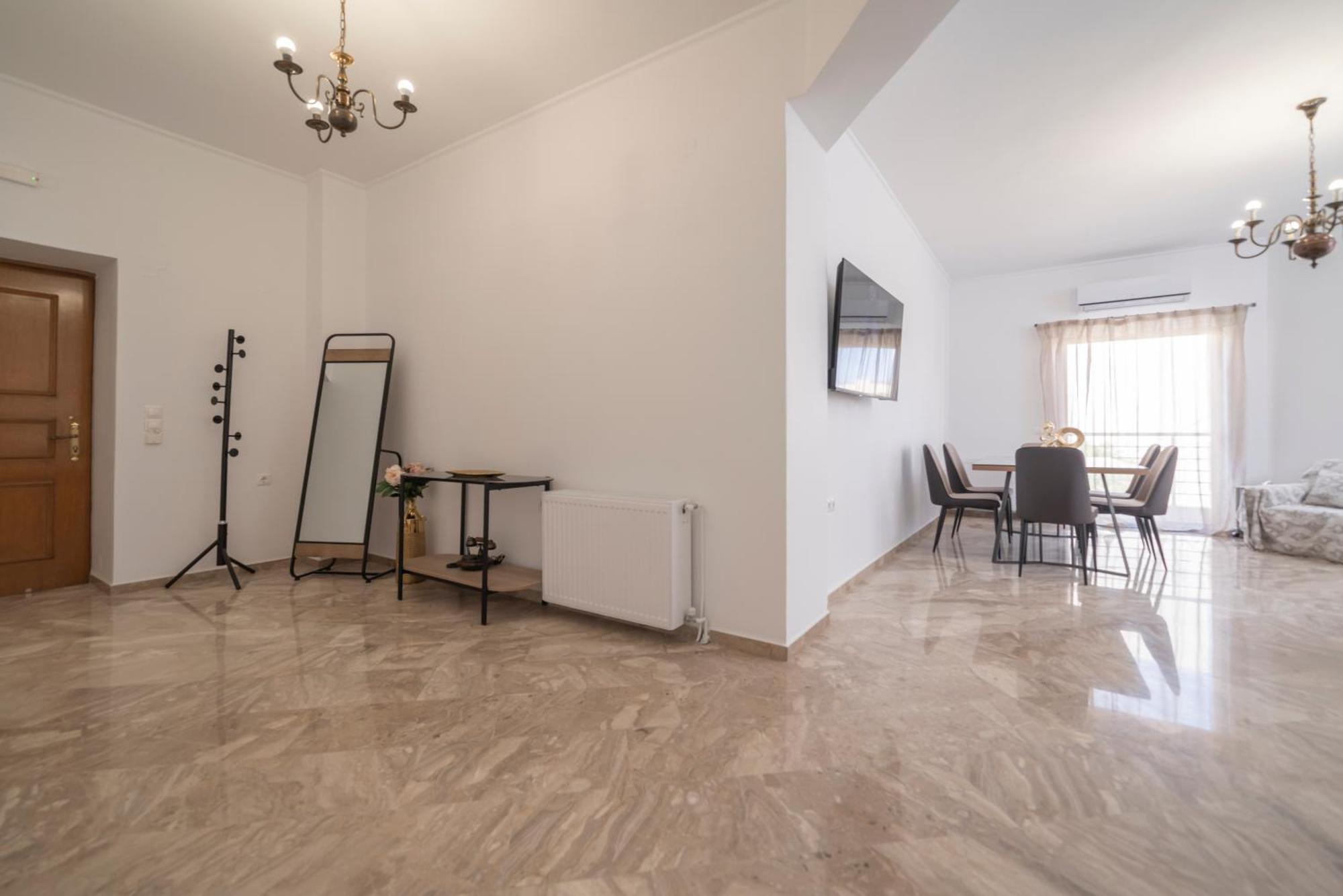 Neon 2br Luxurious Apartment Heraklion (Crete)