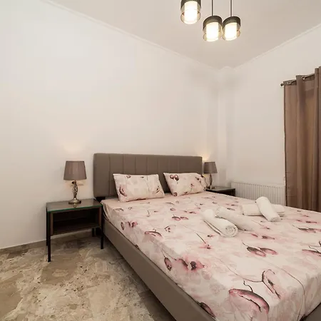 Neon 2Br Luxurious Central Apt Heraklion Exterior photo